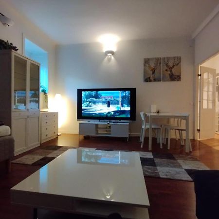 Furnished 58 M2 Restaurant In The Heart Of City ! Stockholm Exterior photo